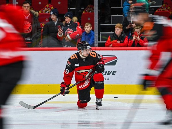 Рекордная шайба Буше помогла "Авангарду" победить "Ладу"