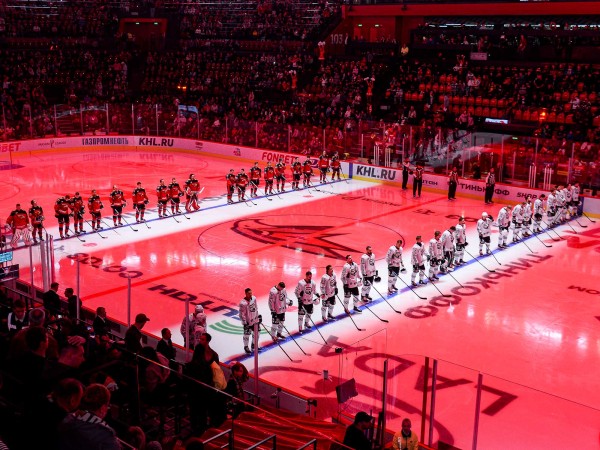 "Авангард" проиграл "Трактору", ведя по ходу матча с разницей в три шайбы