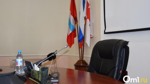 Глава Депобра Ильдар Бикмаев намекнул, что может уехать из Омска после своей отставки