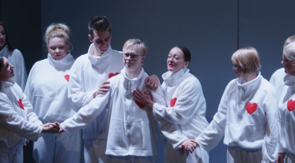 "Никто его не жалел", или Здоровая инклюзивность на большой сцене "Никто его не жалел", или Здоровая инклюзивность на большой сцене