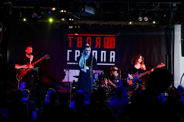 "Твоя группа" ждёт тебя. Омичи зажгли танцпол в популярном омском баре