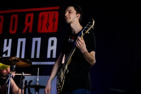 "Твоя группа" ждёт тебя. Омичи зажгли танцпол в популярном омском баре