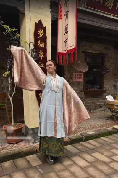 Прима-балерина омского театра год Дракона начала в Китае