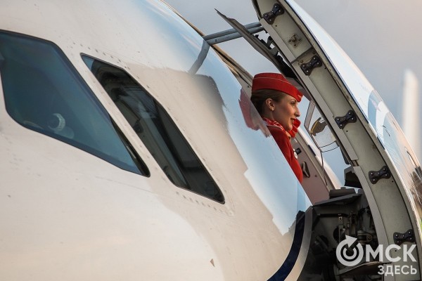 "Девушка, вы не могли сказать, что сейчас будет яма?!". Реальные истории из жизни стюардессы