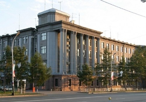 Омич получил 240 часов обязательных работ за «обнажённый перформанс» перед зданием УФСБ