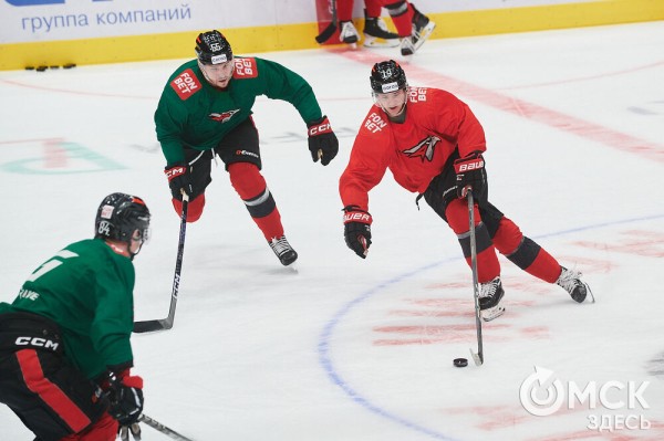 Идём на серьёзную "Ладу". Как "Авангард" готовится к плей-офф Идём на серьёзную "Ладу". Как "Авангард" готовится к плей-офф