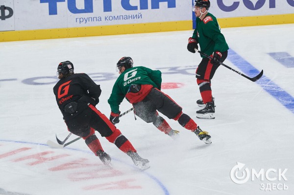 Идём на серьёзную "Ладу". Как "Авангард" готовится к плей-офф Идём на серьёзную "Ладу". Как "Авангард" готовится к плей-офф