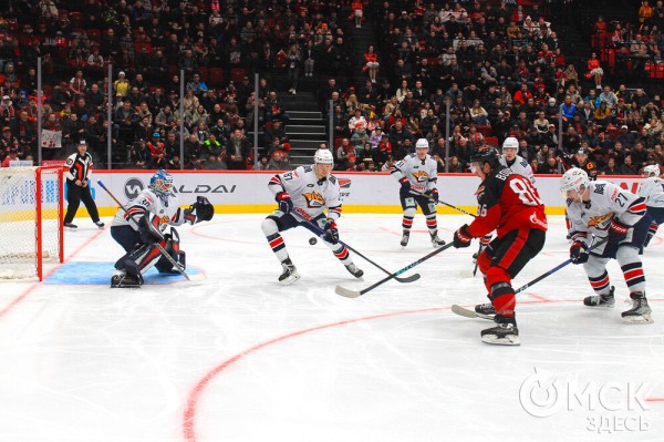 Победа над "Металлургом" вывела "Авангард" в лидеры Восточной конференции