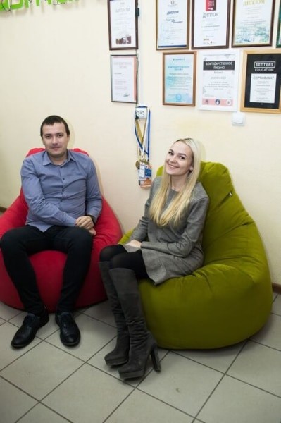 Любовный треугольник: он, она и работа. Рассказываем, как люди живут и трудятся вместе