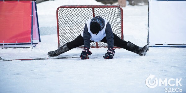 Хоккей в валенках и волейбол на снегу - собери свою команду на День зимних видов спорта Хоккей в валенках и волейбол на снегу - собери свою команду на День зимних видов спорта