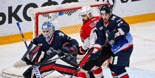 "Авангард" сыграет с "Ладой" в стартовом раунде плей-офф Кубка Гагарина