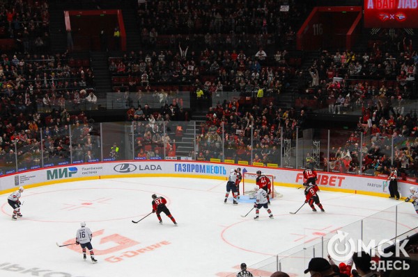 Победа над "Металлургом" вывела "Авангард" в лидеры Восточной конференции