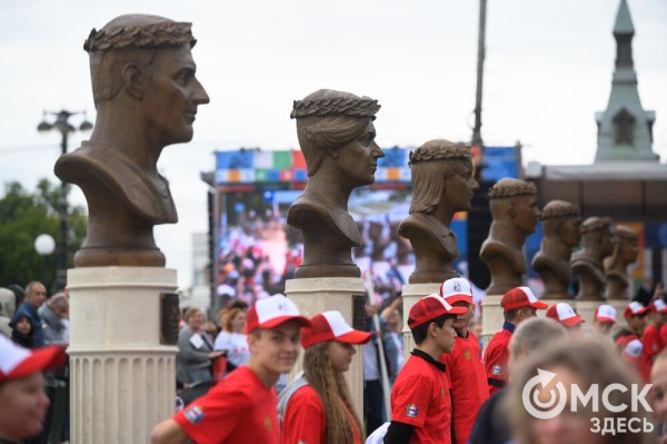 Документалистика с душой: в Омске презентовали фильм о создании Аллеи Олимпийских чемпионов