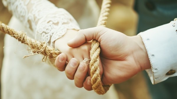 Узелковая магия. Почему талисманам посвятили целый день