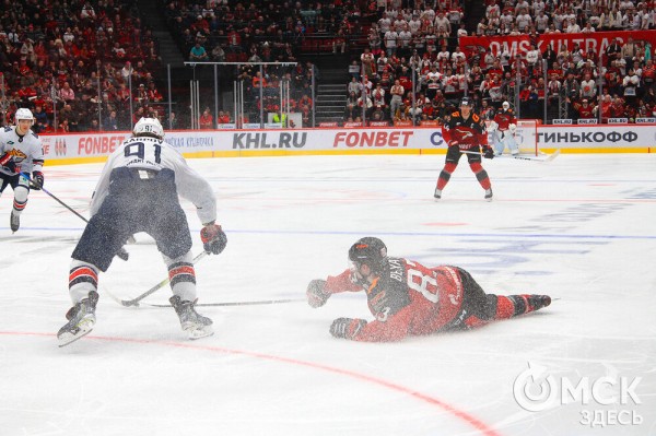 Победа над "Металлургом" вывела "Авангард" в лидеры Восточной конференции