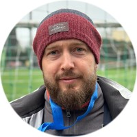 В море соперники, на берегу друзья. Рулевой омской команды рассказал, как проходит парусная регата