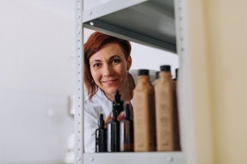 От личных проблем с кожей до международных выставок и мировой известности: омичка создала бренд авторской косметики От личных проблем с кожей до международных выставок и мировой известности: омичка создала бренд авторской косметики