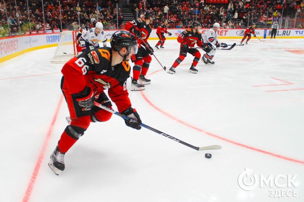 Победа над "Металлургом" вывела "Авангард" в лидеры Восточной конференции