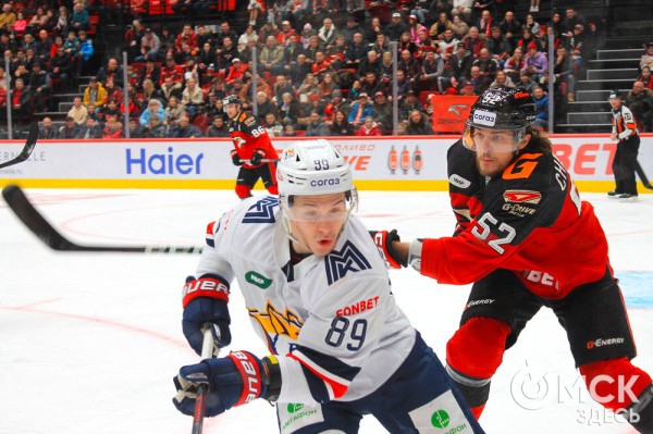 Победа над "Металлургом" вывела "Авангард" в лидеры Восточной конференции