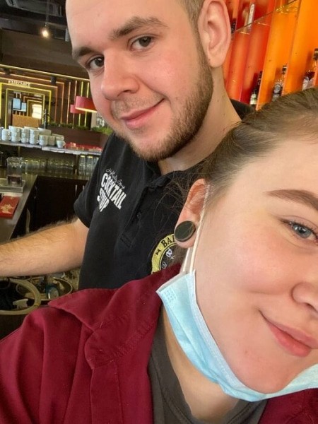 Любовный треугольник: он, она и работа. Рассказываем, как люди живут и трудятся вместе