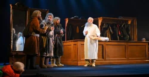 Лев Степаненко: «Заказывайте бригаду дезинсекторов в Омской драме, недорого, спросить Зурабовича»