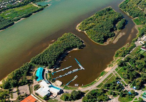 Затон на Зеленом острове хотят отдать частнику в аренду почти на 20 лет Затон на Зеленом острове хотят отдать частнику в аренду почти на 20 лет