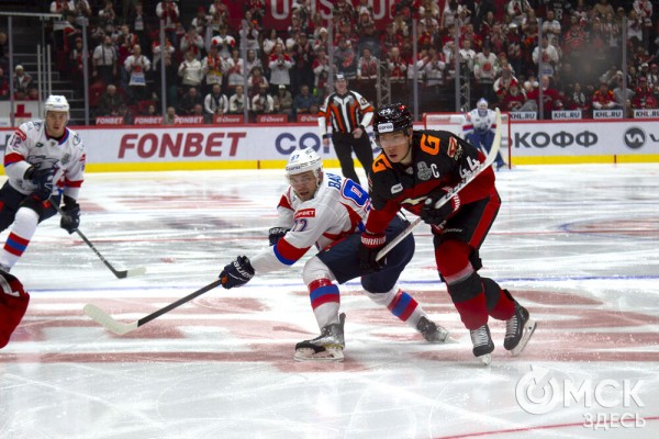 "Авангард" одержал вторую домашнюю победу в серии с "Ладой"