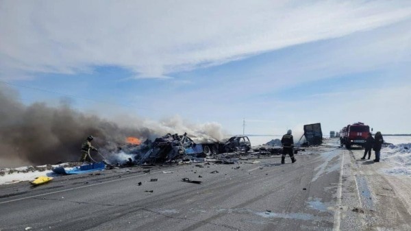 Пять человек сгорели в страшном ДТП под Омском