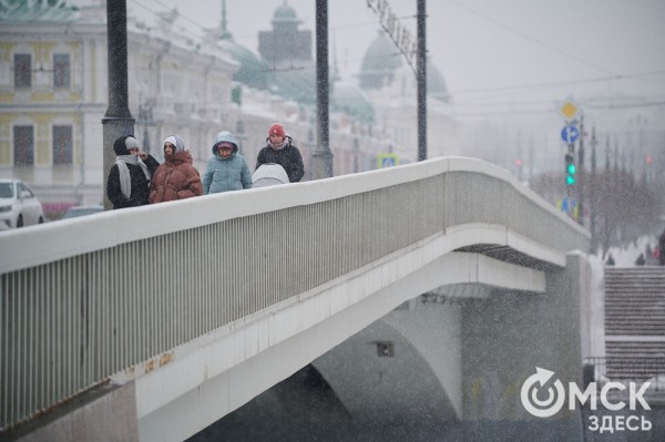 Первый день весны в Омске: фото на память