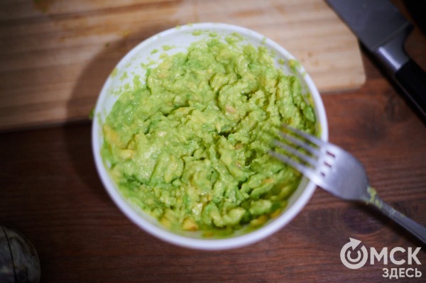 Партизанская курица и схватка с самым "крутым" яйцом - готовим для любимой женщины