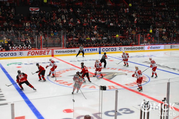 "Была очень честная борьба": "Локомотив" выбил "Авангард" из розыгрыша Кубка Гагарина