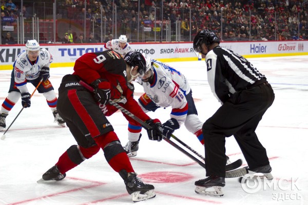 "Авангард" одержал вторую домашнюю победу в серии с "Ладой"