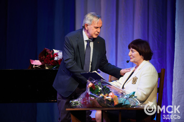 "Отправляясь в дальнее плаванье, не забывай об истоках". Владимир Аксаментов отмечает юбилей "Отправляясь в дальнее плаванье, не забывай об истоках". Владимир Аксаментов отмечает юбилей