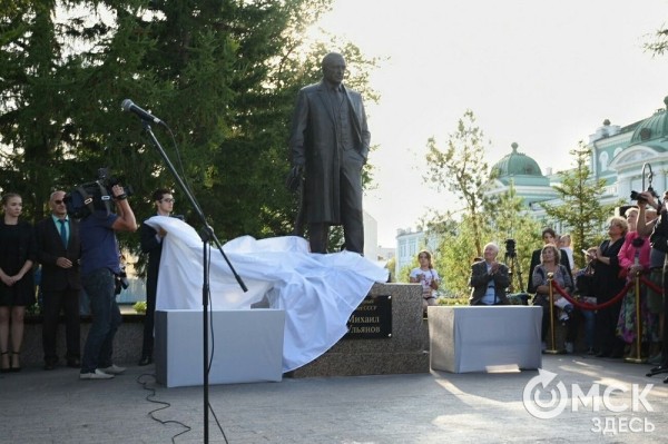 Памятник Михаилу Ульянову откроют в столице в Международный день театра