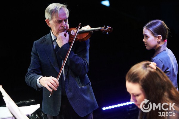 "Отправляясь в дальнее плаванье, не забывай об истоках". Владимир Аксаментов отмечает юбилей "Отправляясь в дальнее плаванье, не забывай об истоках". Владимир Аксаментов отмечает юбилей