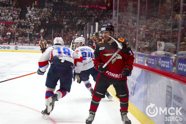 "Авангард" одержал вторую домашнюю победу в серии с "Ладой"