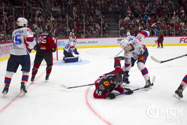 "Авангард" одержал вторую домашнюю победу в серии с "Ладой"