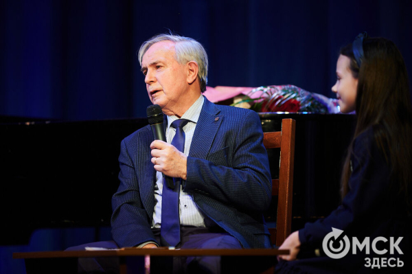 "Отправляясь в дальнее плаванье, не забывай об истоках". Владимир Аксаментов отмечает юбилей "Отправляясь в дальнее плаванье, не забывай об истоках". Владимир Аксаментов отмечает юбилей