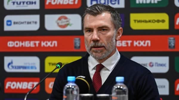 Звягин: игроки «Авангарда» творят историю в матчах с «Локомотивом»