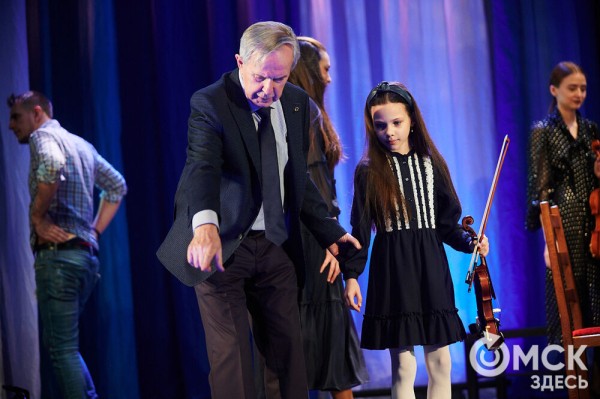 "Отправляясь в дальнее плаванье, не забывай об истоках". Владимир Аксаментов отмечает юбилей "Отправляясь в дальнее плаванье, не забывай об истоках". Владимир Аксаментов отмечает юбилей