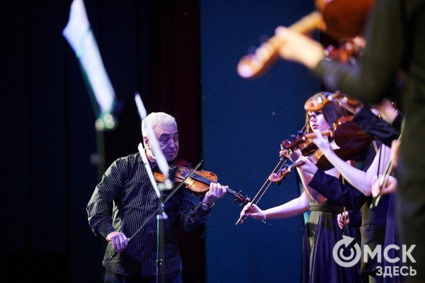 "Отправляясь в дальнее плаванье, не забывай об истоках". Владимир Аксаментов отмечает юбилей "Отправляясь в дальнее плаванье, не забывай об истоках". Владимир Аксаментов отмечает юбилей