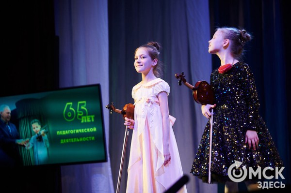 "Отправляясь в дальнее плаванье, не забывай об истоках". Владимир Аксаментов отмечает юбилей "Отправляясь в дальнее плаванье, не забывай об истоках". Владимир Аксаментов отмечает юбилей