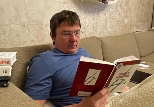 Шкуренко открыл филиал в Москве и решил стать одним из главных импортеров алкоголя в России Шкуренко открыл филиал в Москве и решил стать одним из главных импортеров алкоголя в России