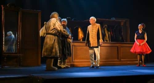 Лев Степаненко: «Заказывайте бригаду дезинсекторов в Омской драме, недорого, спросить Зурабовича»