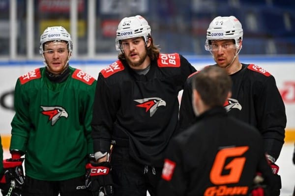 "Авангард" намерен "кусаться" в шестом матче с "Локомотивом"