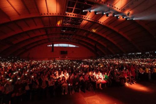 Огромный флаг, скалодром, гонки и концерты: в Омске отметили десятилетие «Крымской весны»