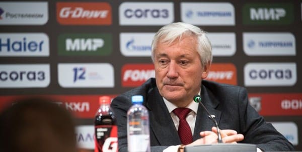 Омский "Аванград" расторг контракт с Михаилом Кравцом Омский "Аванград" расторг контракт с Михаилом Кравцом