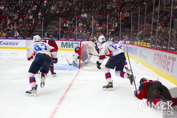 "Авангард" одержал вторую домашнюю победу в серии с "Ладой"