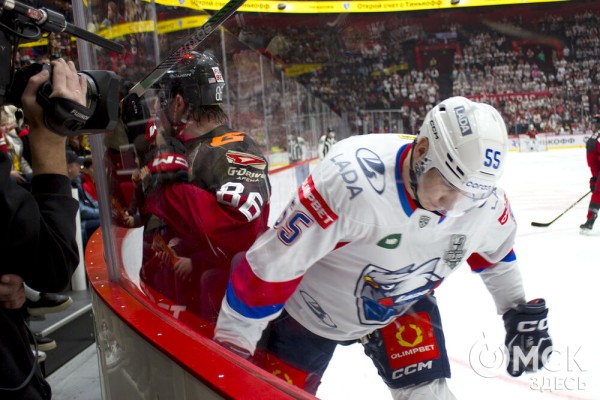 "Авангард" одержал вторую домашнюю победу в серии с "Ладой"