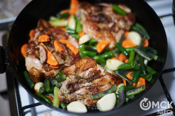 Партизанская курица и схватка с самым "крутым" яйцом - готовим для любимой женщины